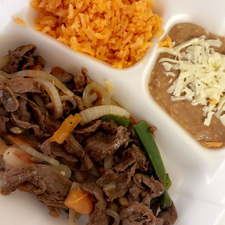 Fajitas de bistec a la mexicana