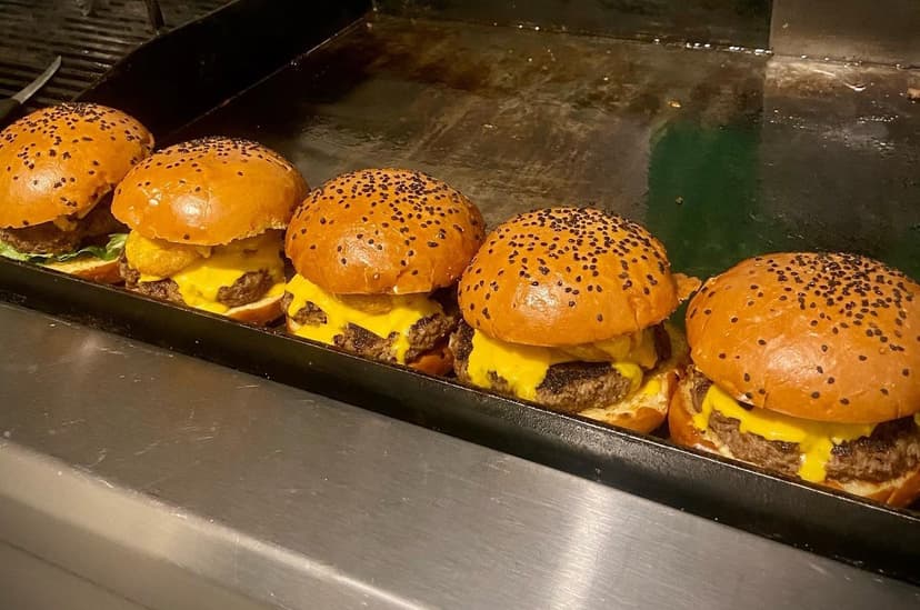 THE BEST BURGER