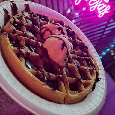 Waffle con Helado