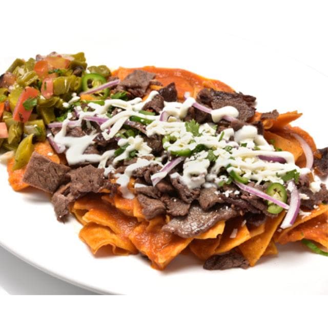 CHILAQUILES CON CARNE ASADA