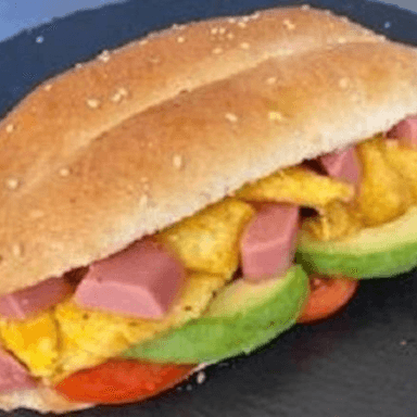 Torta de Huevo con Salchicha