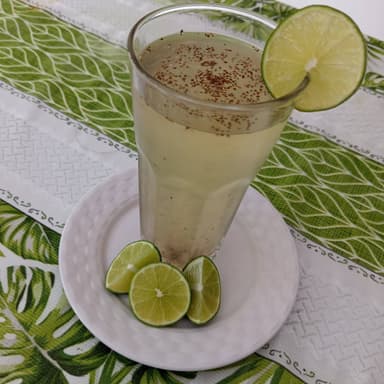 Agua de Limón con Chía