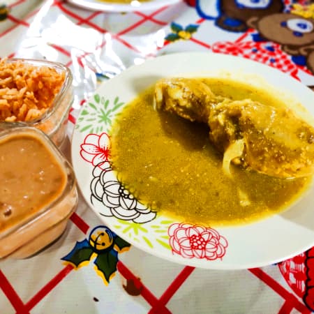 Pollo en Salsa Verde