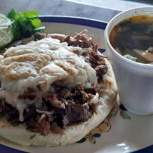Combo 2 (Gordita de Queso+Quesabirria+Consome+Soda