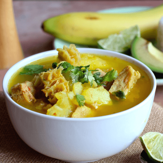 Sopa de mondongo+ arroz blanco, limón.