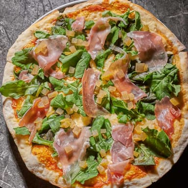 Pizza Personal Pera y Prosciutto