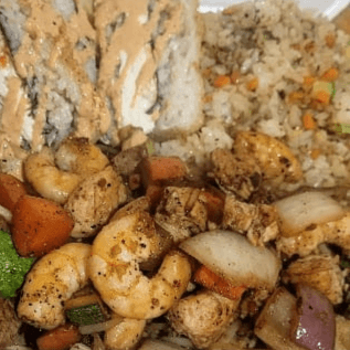 Rollo + Tepanyaki Mixto + Arroz Verduras