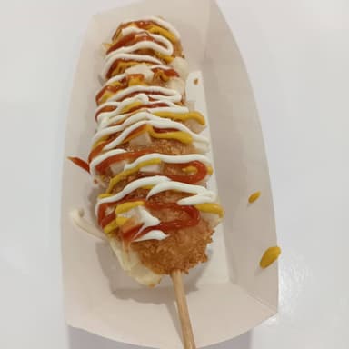 Corn Dog Mixto con Papas