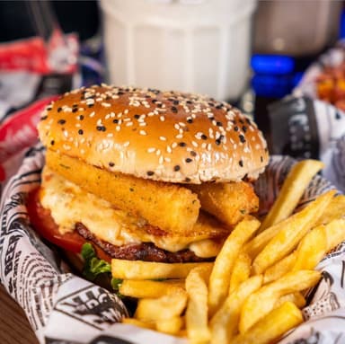 Cheese Burguer con papas francesa