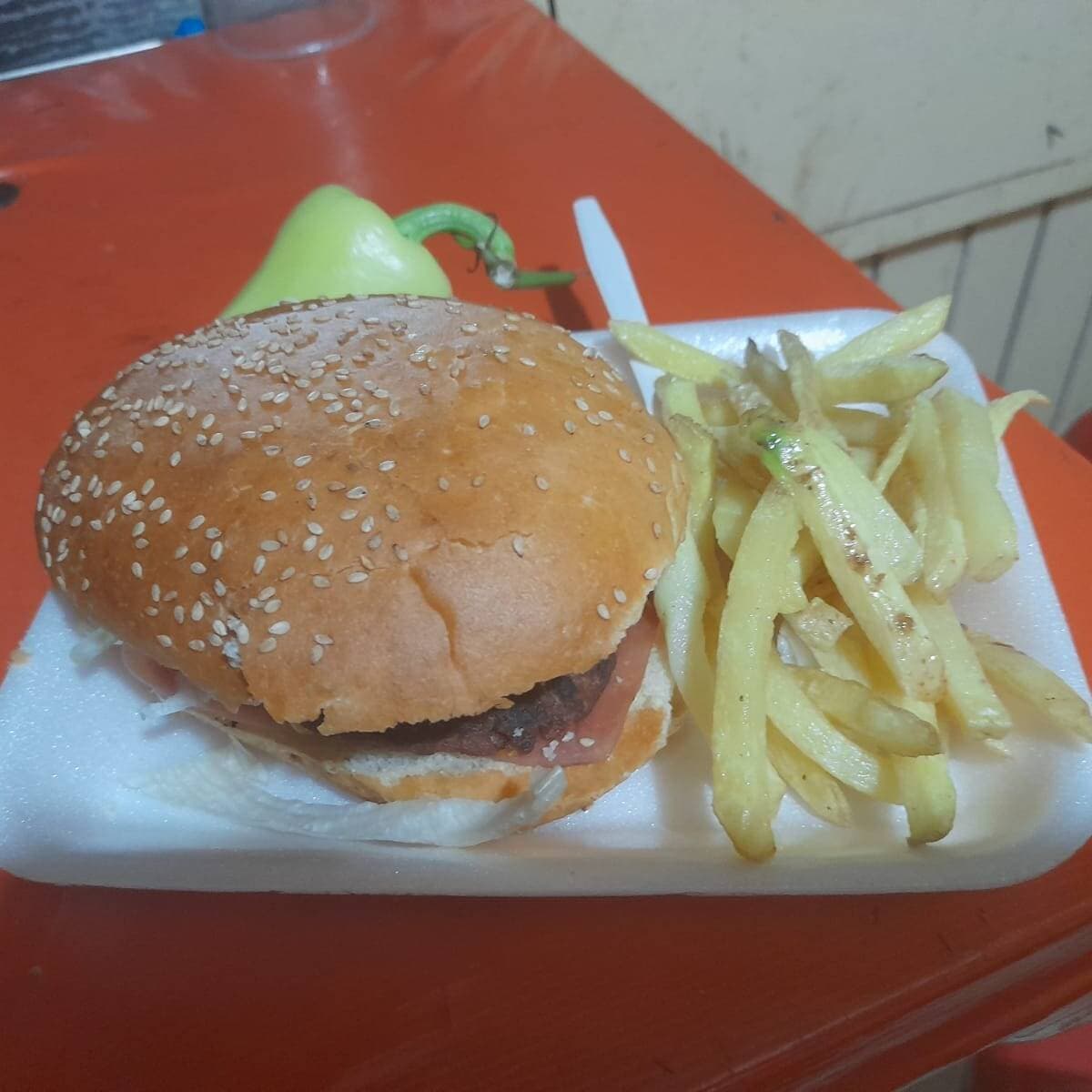 Combo Hamburguesa Sencilla + Salchipapas
