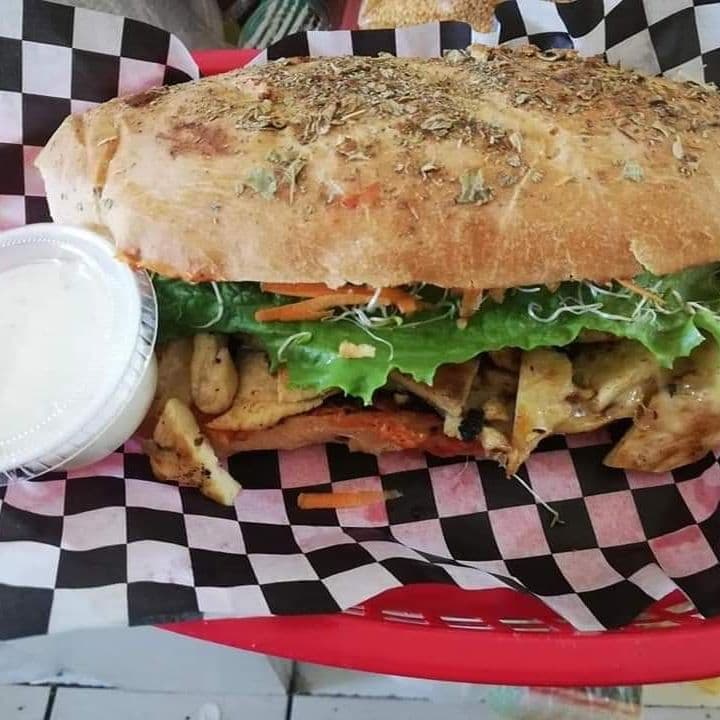 Panini de pollo