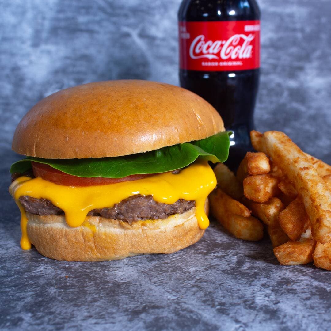 Combo Clásico Grill con Papas y Gaseosa 250ml