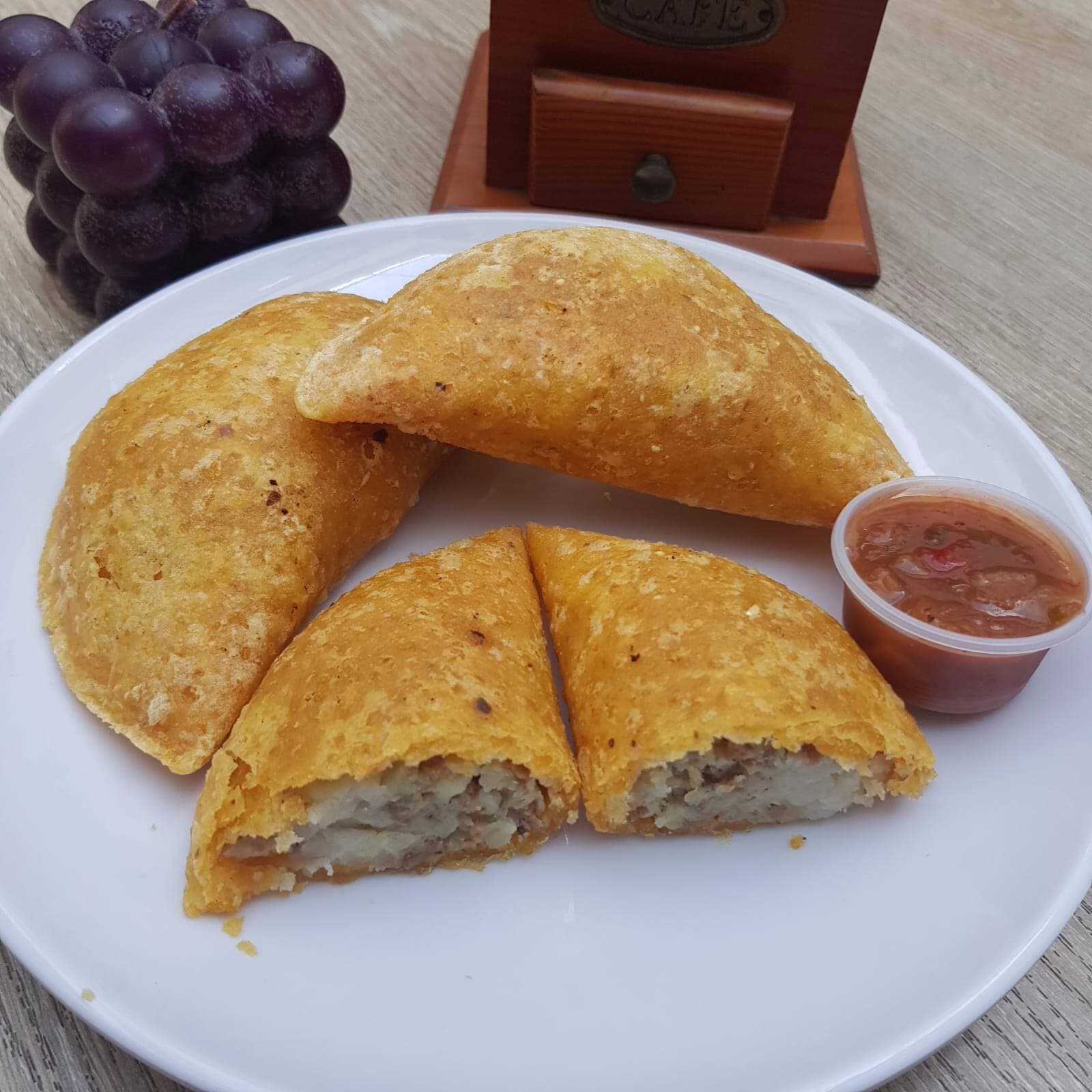Empanada Grande X3 Unds