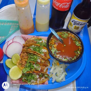 Taco De Barbacoa (1 Pieza no incluye consomé)