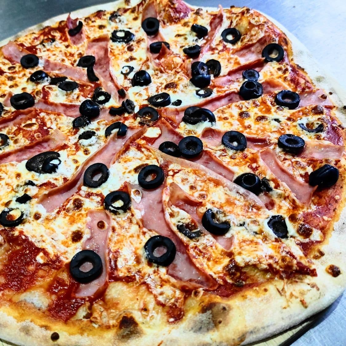 Pizza Caprichosa