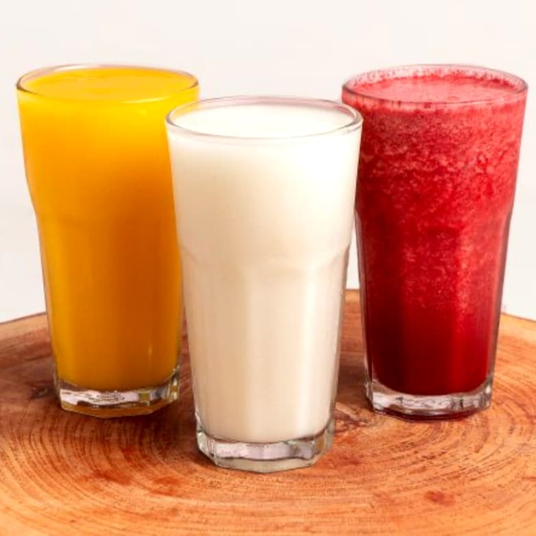 Jugos mania en leche