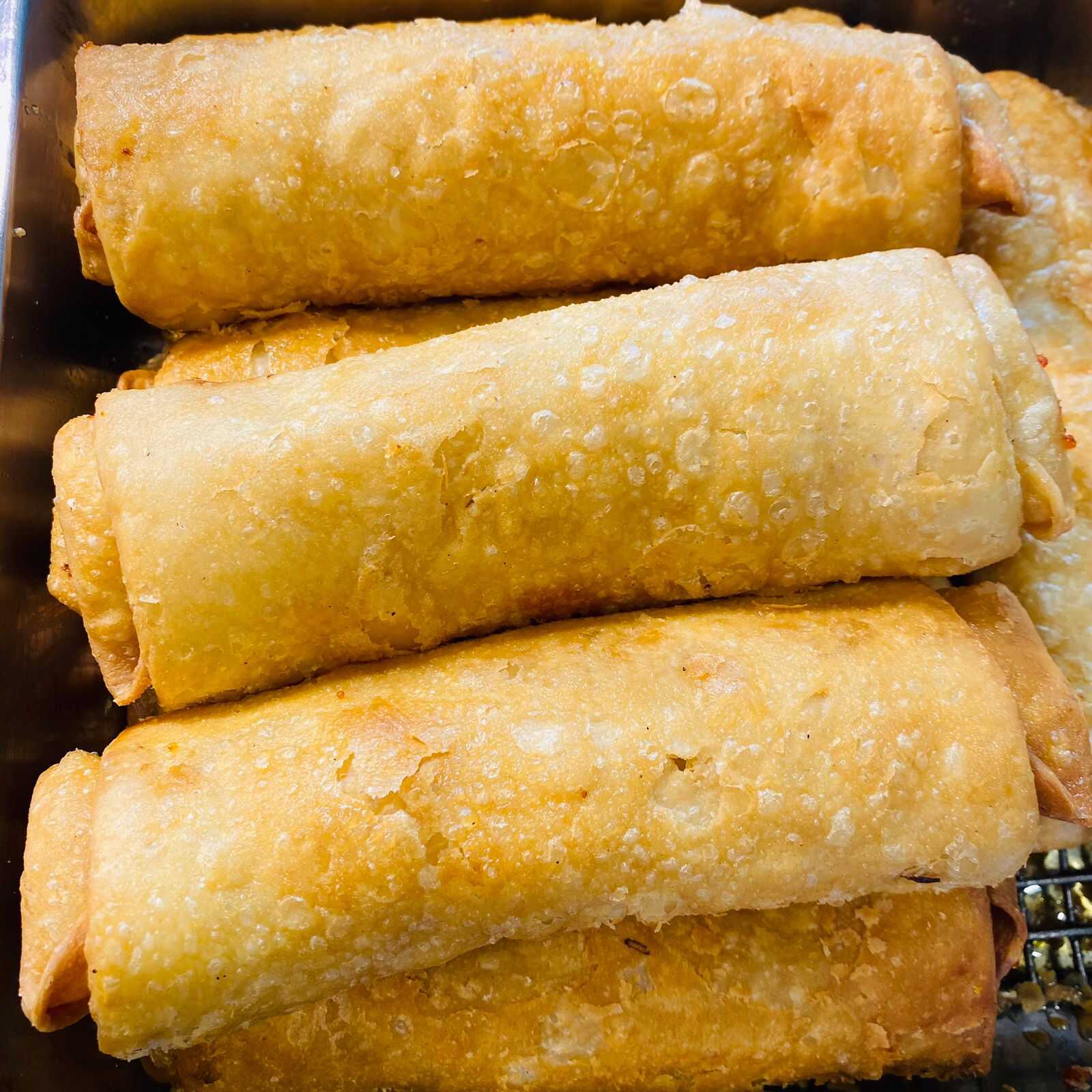 Rollo de Queso con Camarón