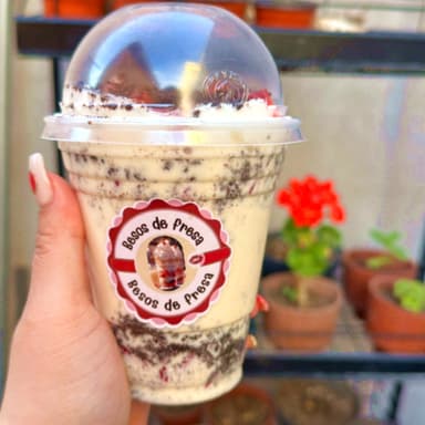 Fresas con Crema con OREO