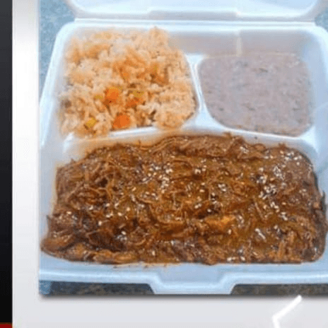Mole de pechuga desmenuzada