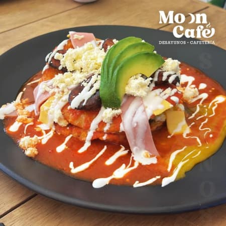 Huevos Motuleños