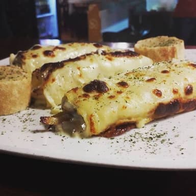 Canelones Pollo Champiñon y Albahaca