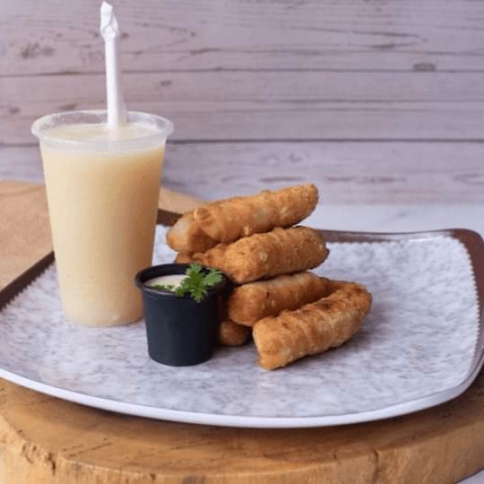 Combo de Diez Deditos FULL QUESO+ Agua de Manzana