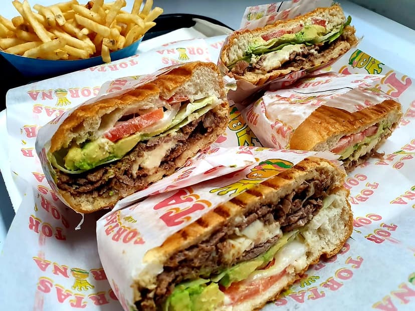 Tortas Corona Sucursal Pachuca