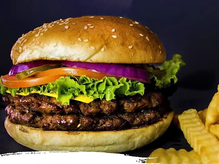 Burgermania (hamburguesas al carbón)