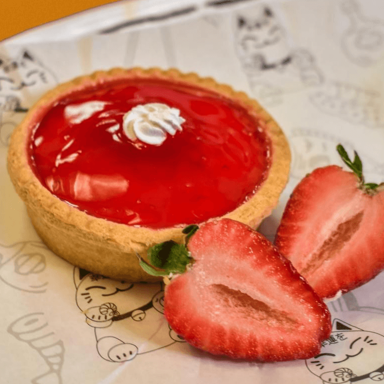 MINIPAY DE QUESO CON MERMELADA DE FRESA