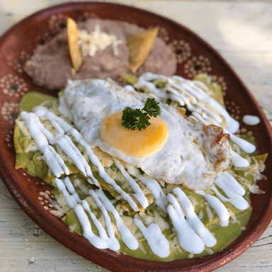 Chilaquiles con Huevo