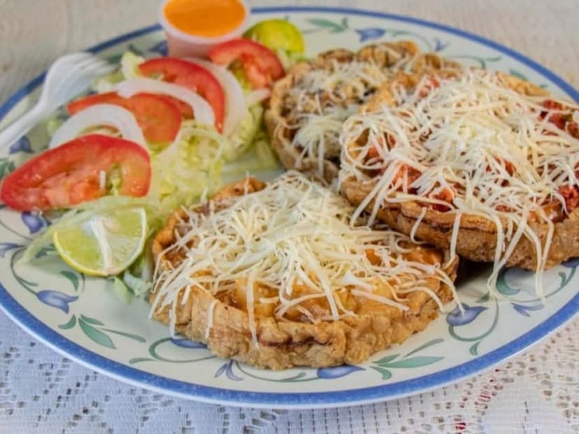 Antojitos Lupita