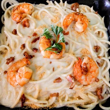 Pasta Alfredo con Camarón
