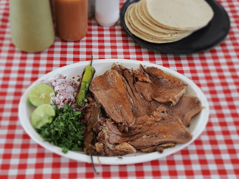 Tacos de cabeza "EL CABE"