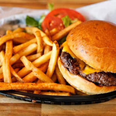 #Promo Hamburguesa Clásica + Papas