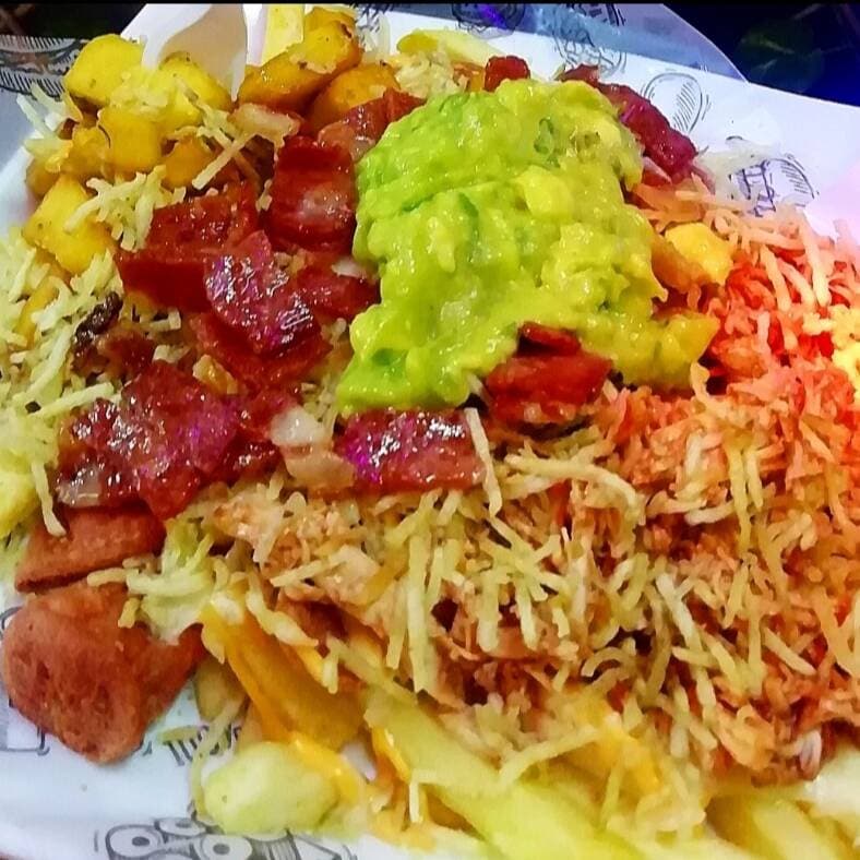 Salchipapa Explosión para 2