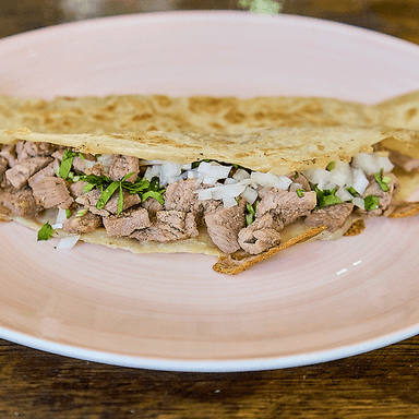 Quesadilla con Asada