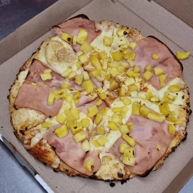 Pizza Familair Hawaiana