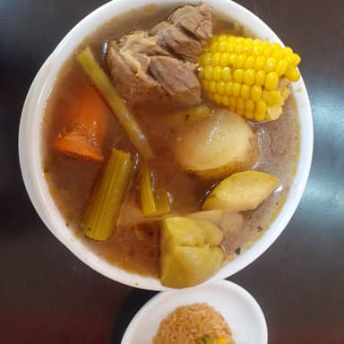 CALDO DE RES