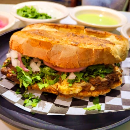 Torta de Birria