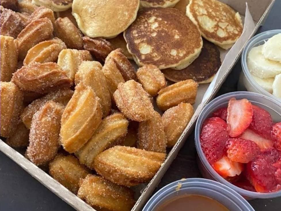 Mini Churros y Mini Hot Cakes