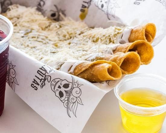 Las Santas Flautas (Gran Plaza)