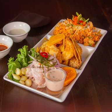 Trío Marino Clásico con Chicharrón de Pescado