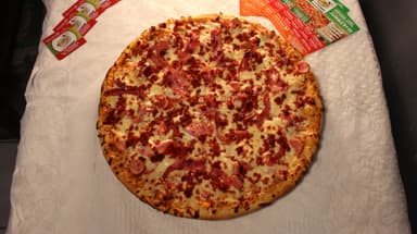 Pizza Carnes Frias