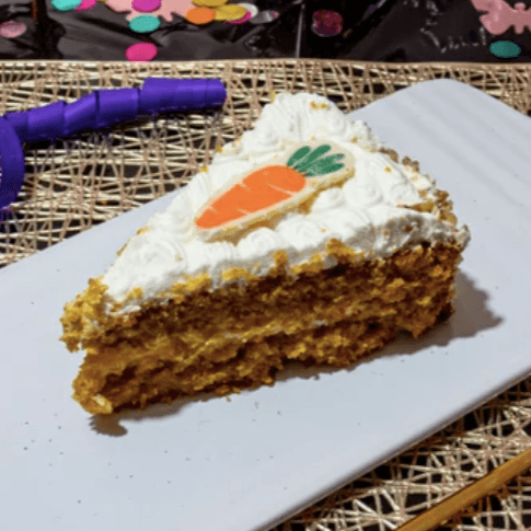 Rebanada de Pastel de Zanahoria