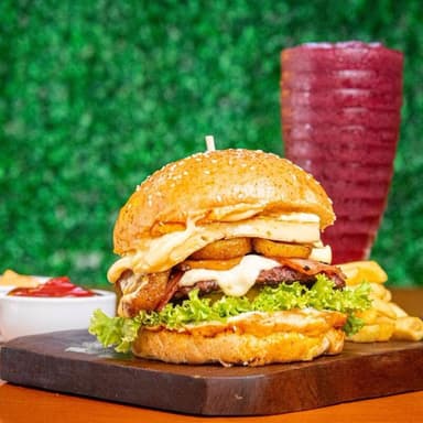 Combo Krusty Exquisita+papas+limonada