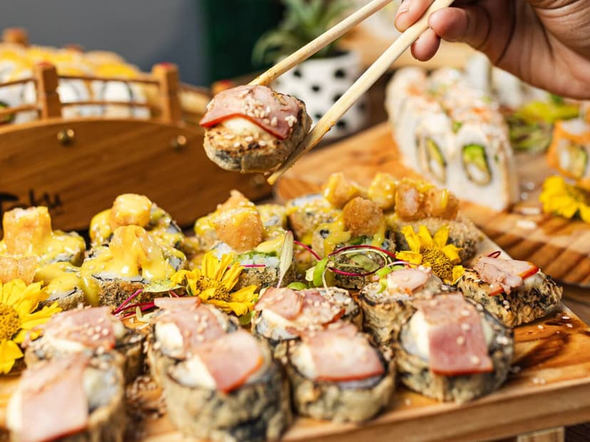 Santoku Sushi Bar - San Luis