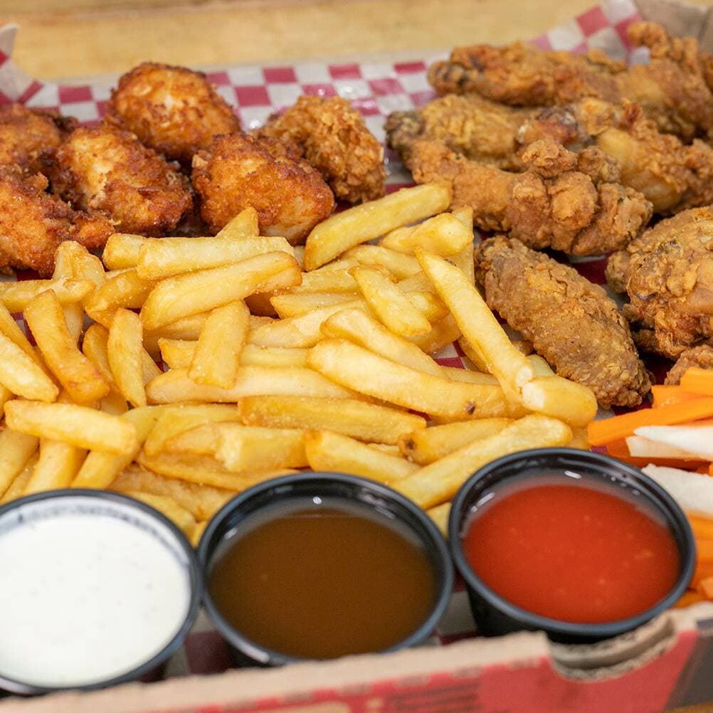 COMBO ALITAS,BONELESS Y PAPAS FRANCESA