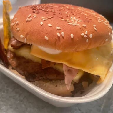 HAMBURGUESA CLASICA