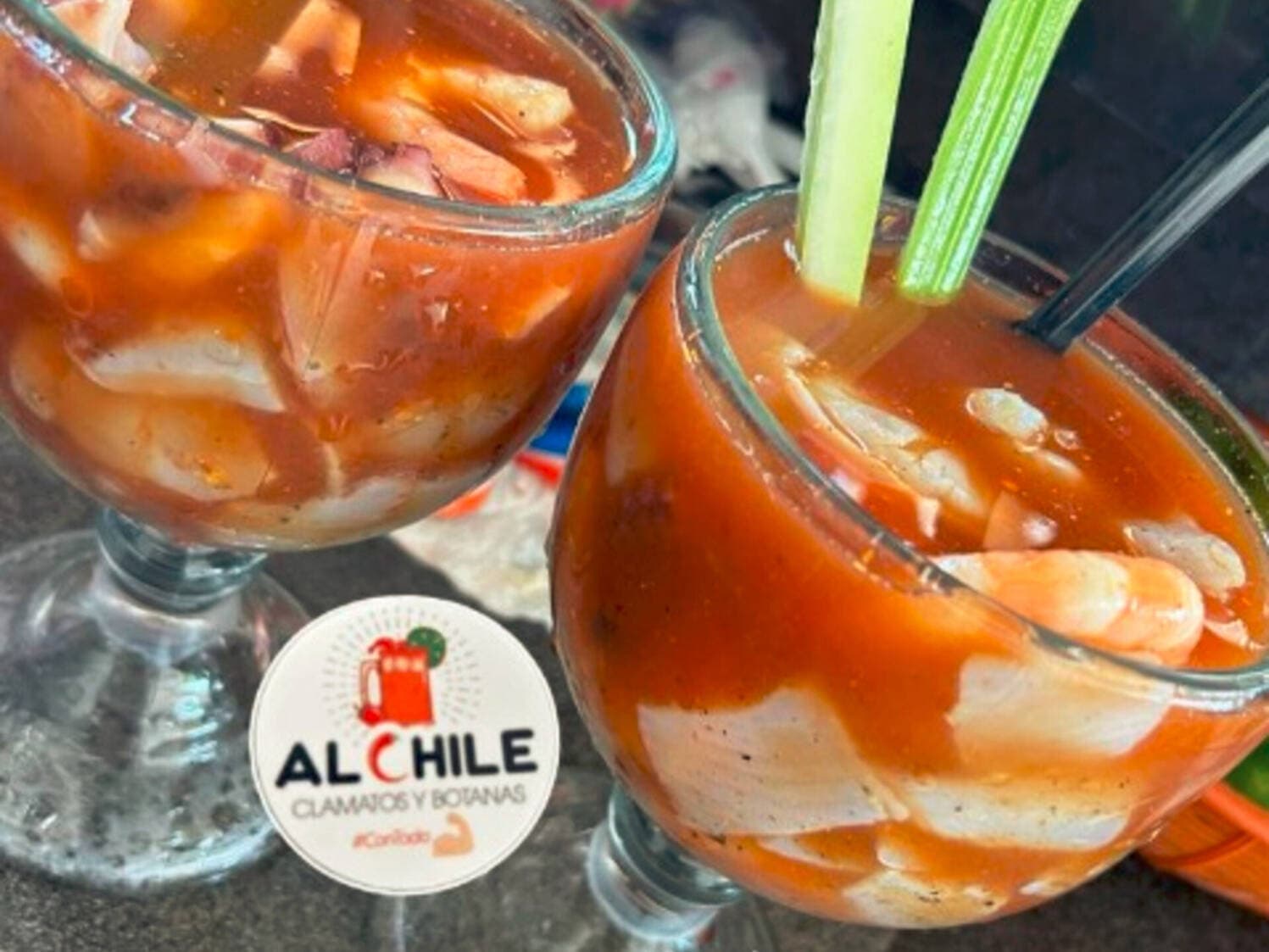 Al Chile Clamatos, Botanas y Mariscos