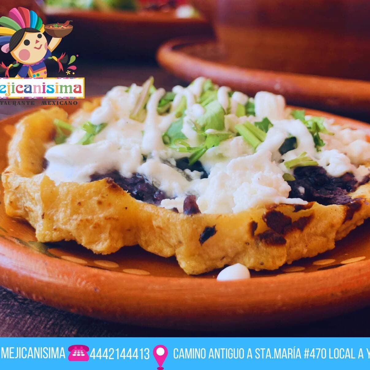 Sope con Guisado